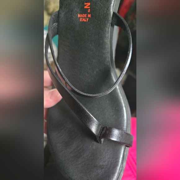 Kenneth Cole Reaction Leather & Wood Stunning RARE Platform Sandal Wedge Sz7 - Picture 8 of 8